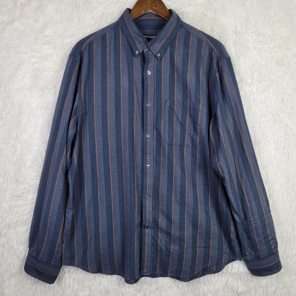 Club Monaco Mens XL Blue Striped Brushed Cotton Button Down Shirt Slim‎ Fit Prep